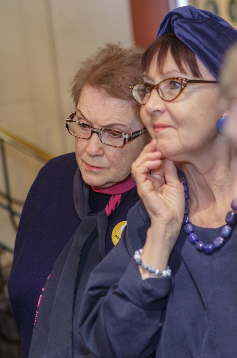 Волонтеры Нина Алешина (слева) и Елена Кузьмина