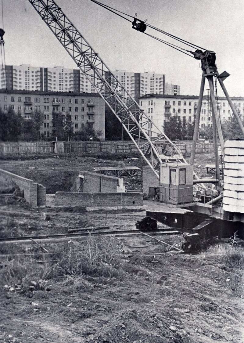 Строительство нового здания Дарвиновского музея. 1977